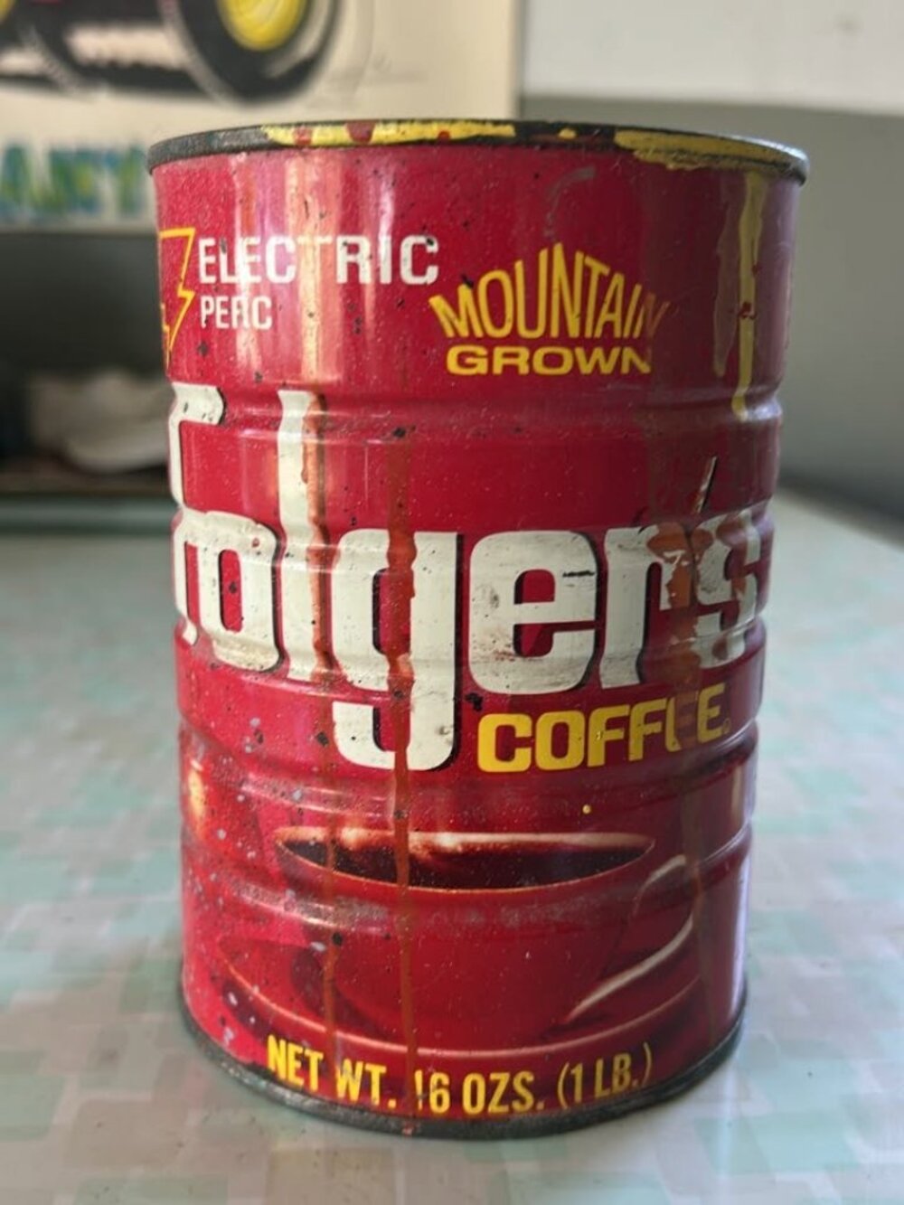 Old Folgers Mountain Grown Coffee Electric Tin Red Metal 16 oz 1 lb Empty Can Ru